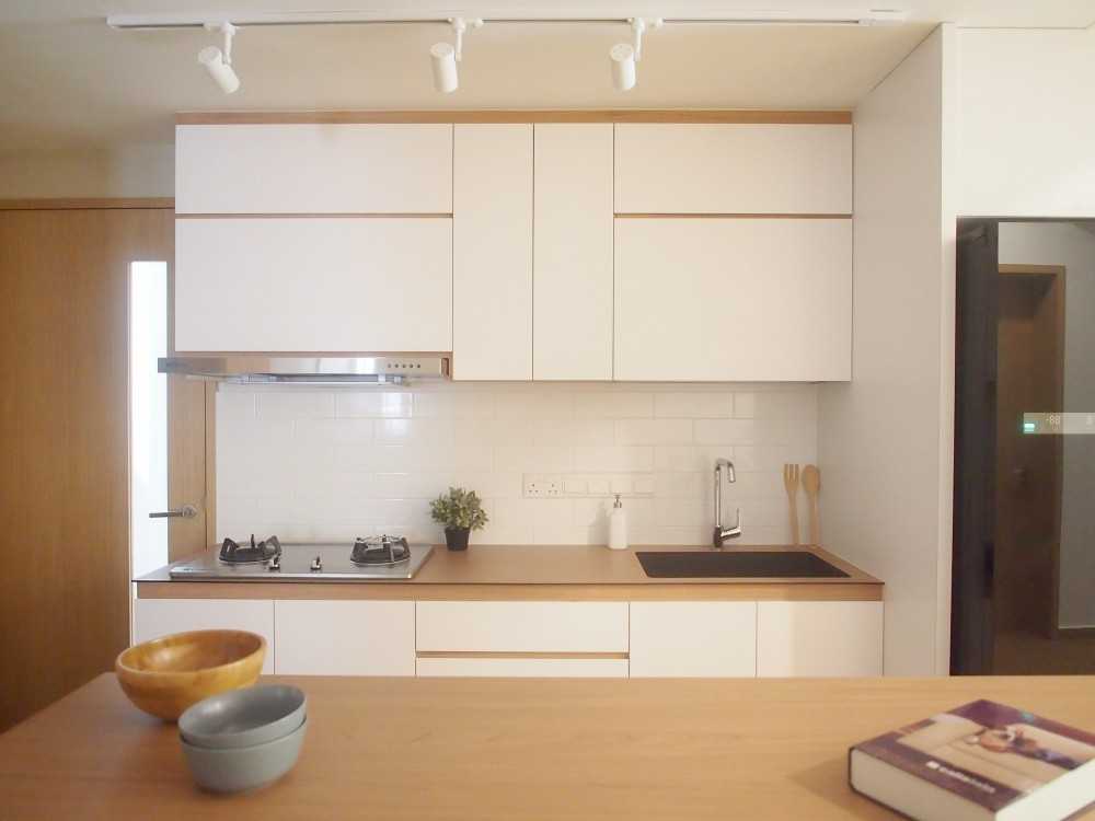 Scandinavian Kitchen with Wood Flooring and Kitchen Island