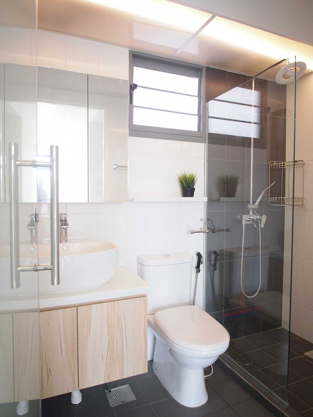 Modern Bathroom with Mirror and Shower Screen