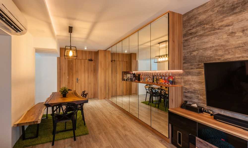 Industrial Dining Room with Vinyl Flooring and Feature Wall