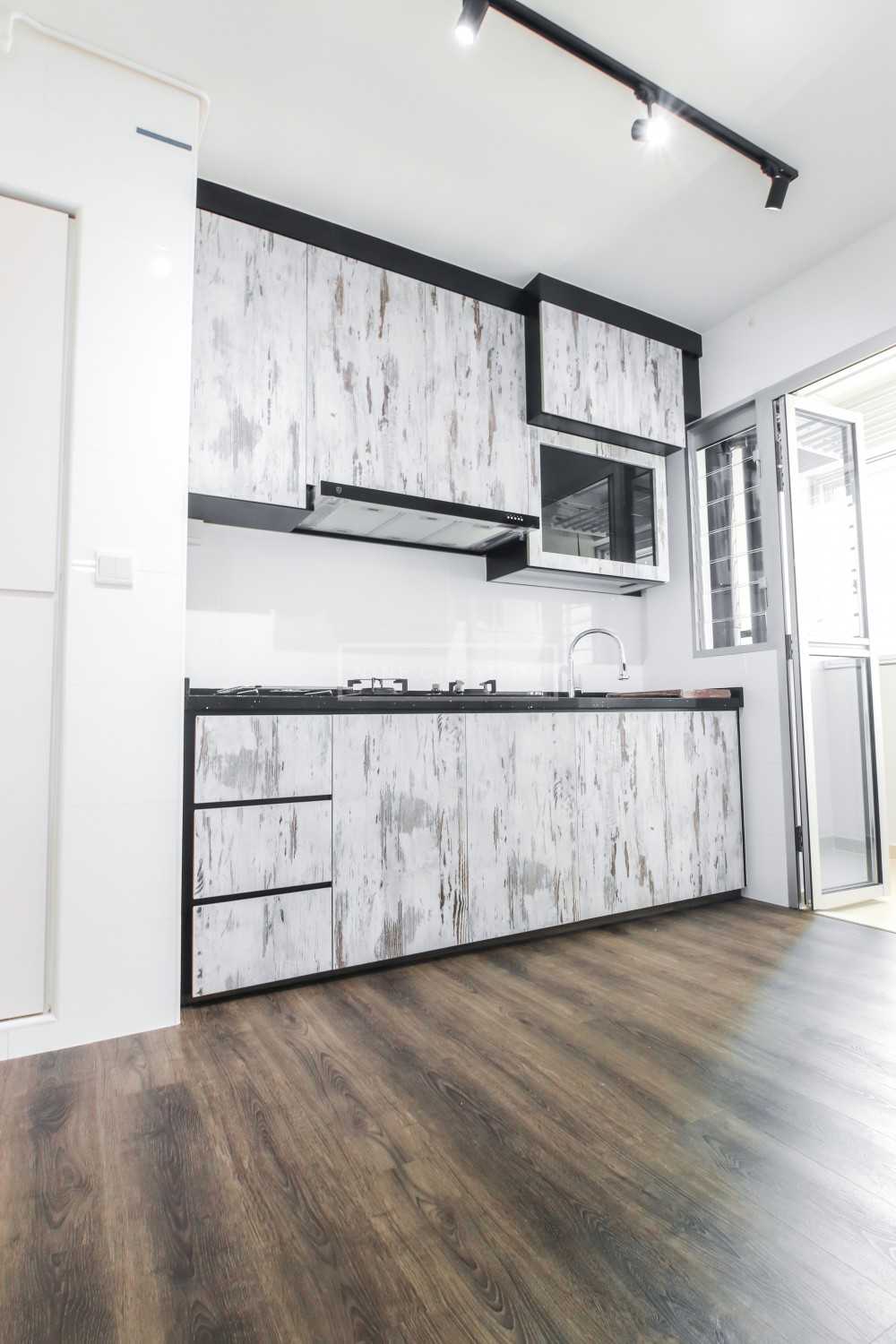 Modern Kitchen with Countertop and Vinyl Flooring