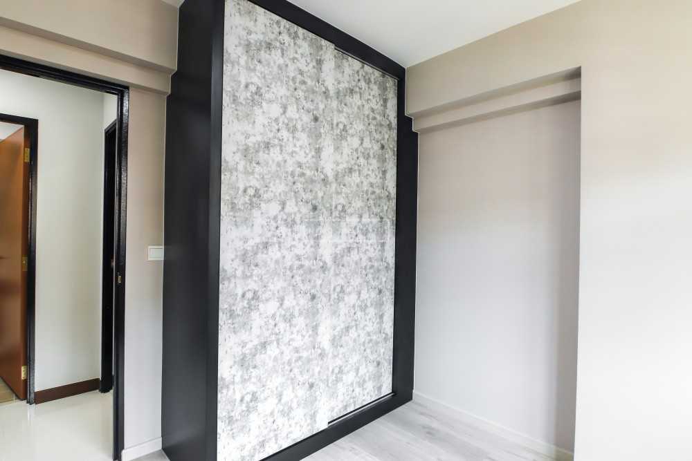 Modern Bedroom with Vinyl Flooring and Wood Flooring