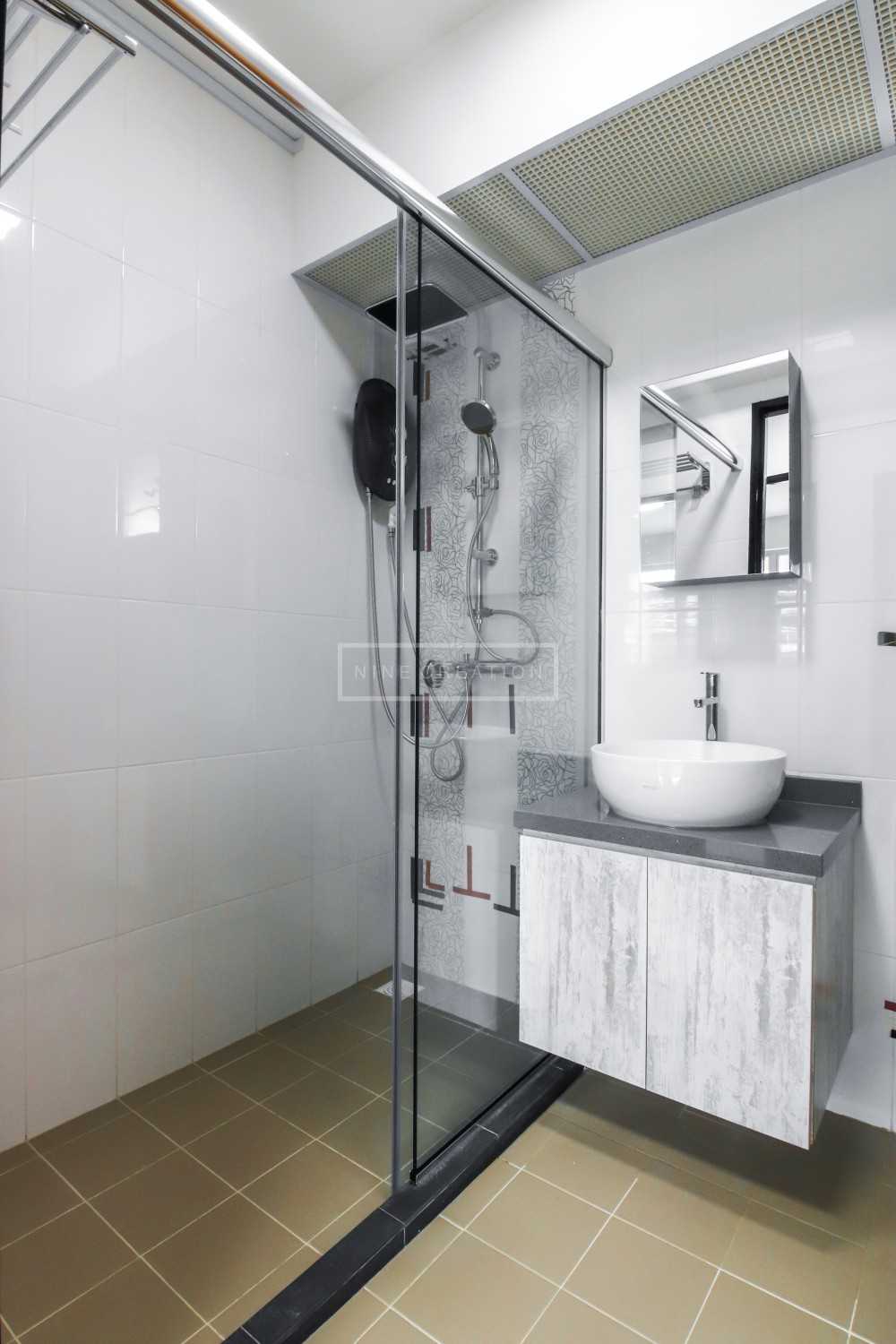 Modern Bathroom with Mirror and Shower Screen