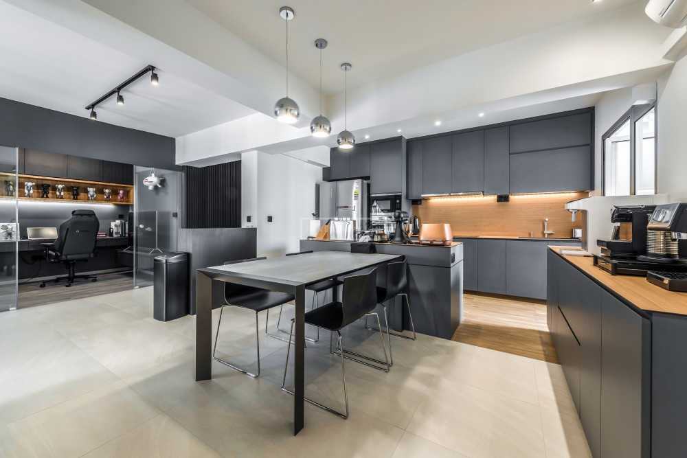 Contemporary Dining Room with Dining Table and Tableware