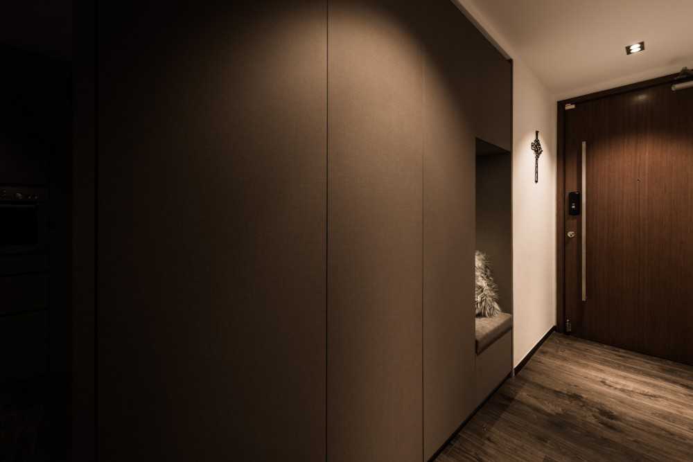 Modern Entryway with Seating Bench and Shoe Rack