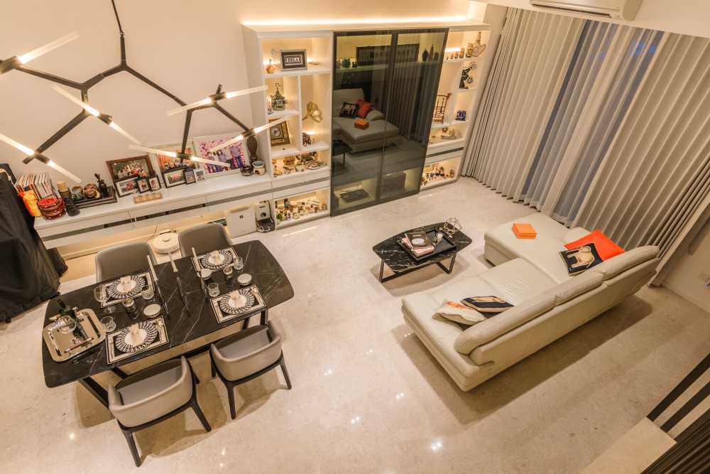 Modern Living Room with Homogeneous Tiles and Mirror