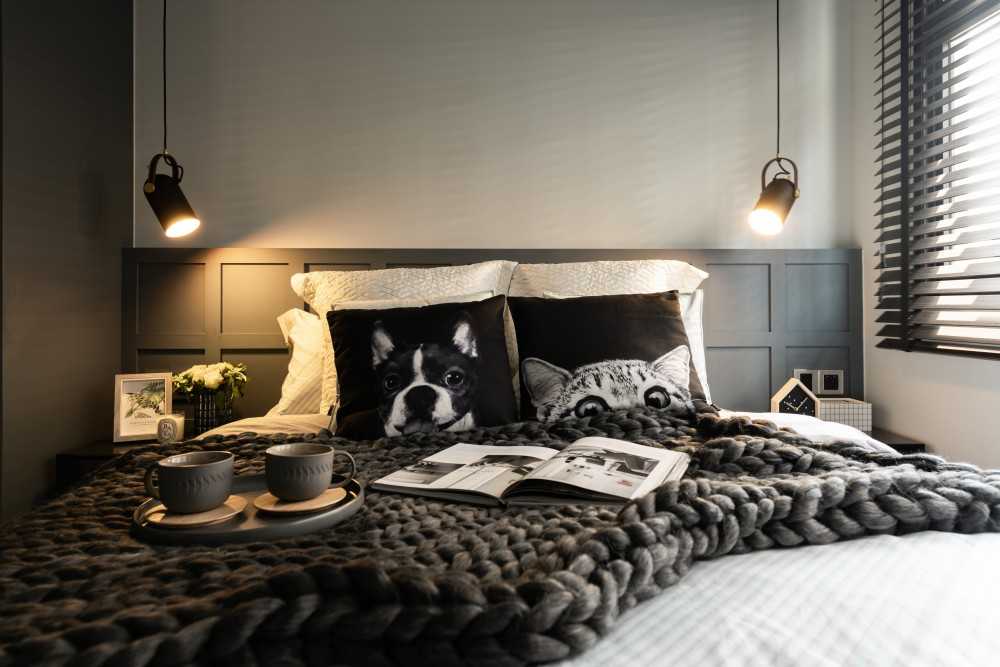 Scandinavian Bedroom with Vinyl Flooring and Built-in Bed