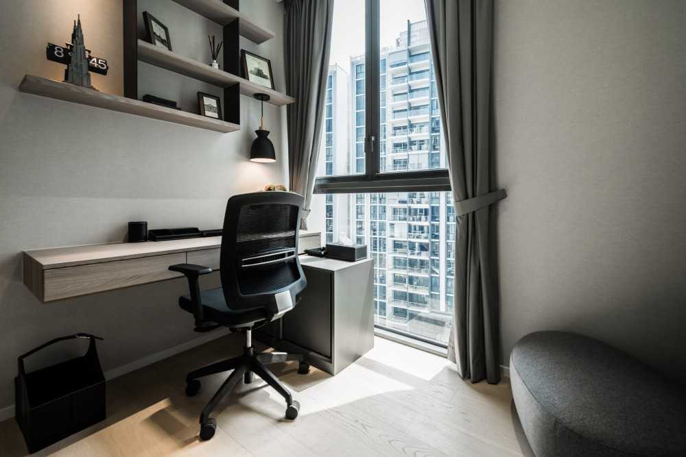 Asian Office with Bookshelf and Desk