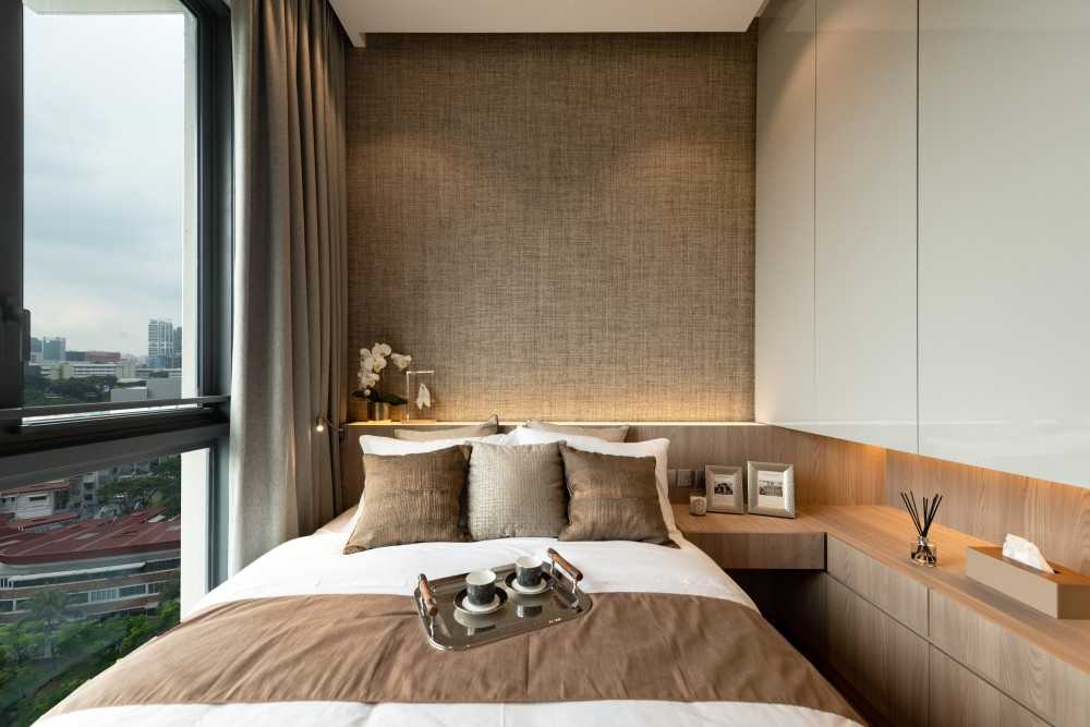 Asian Bedroom with Ceiling Light and Built-in Bed