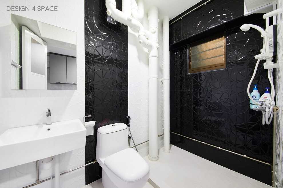 Scandinavian Bathroom with Mirror and Mosaic