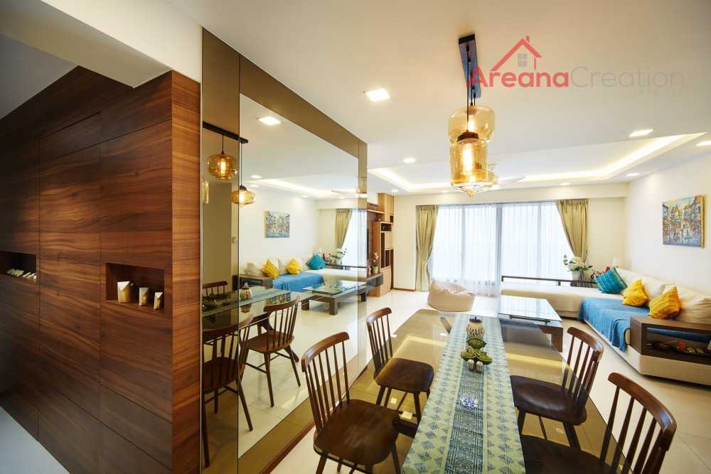 Contemporary Dining Room with Dining Table and Dining Chairs