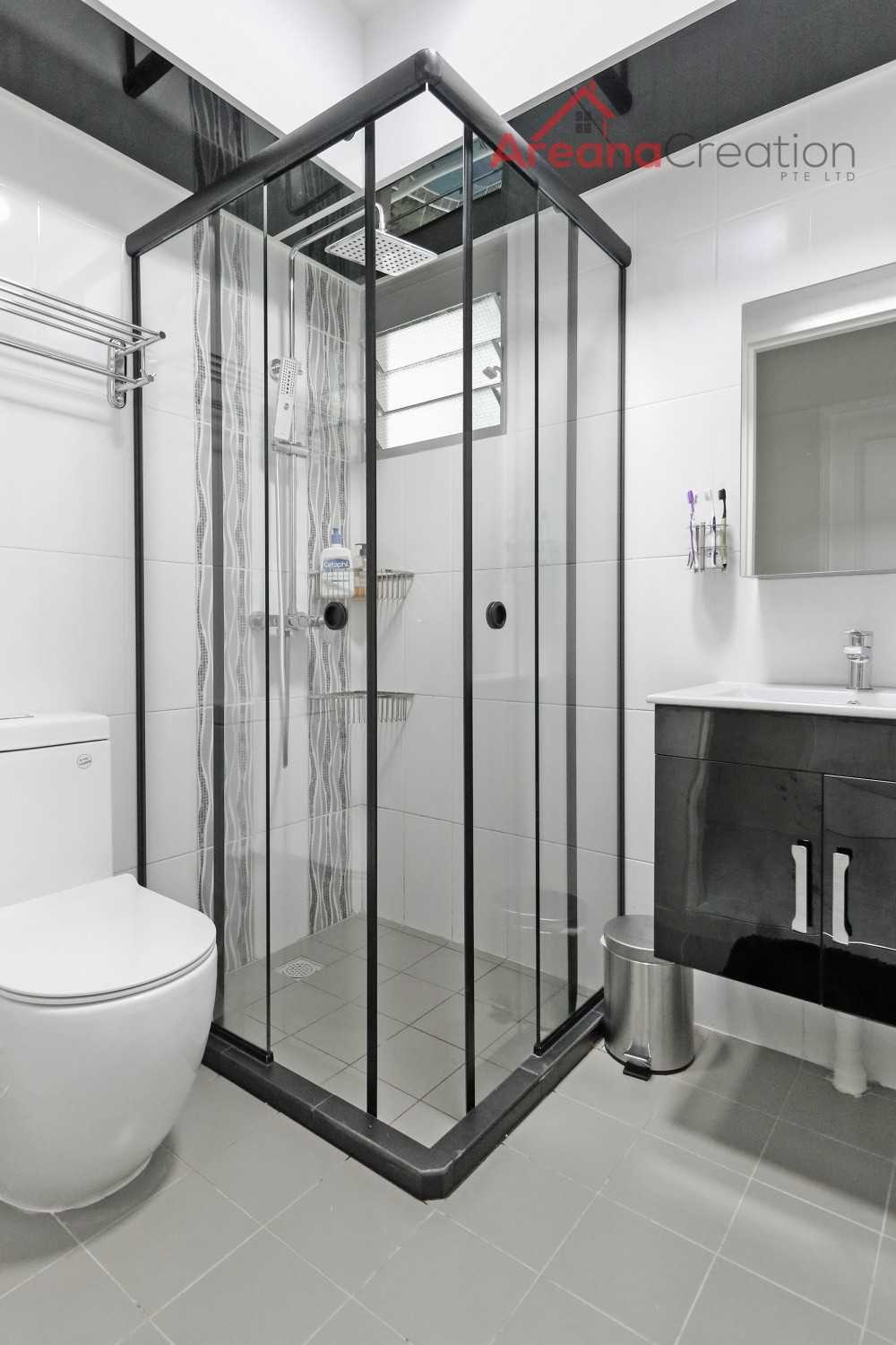 Contemporary Bathroom with Homogeneous Tiles and Mirror